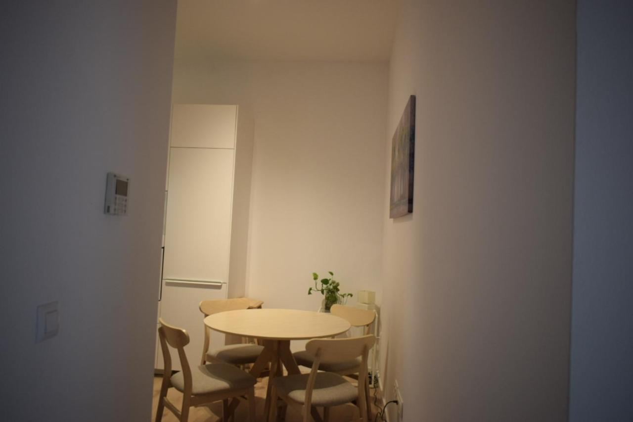 Lira Donkey Apartment Seville Exterior photo